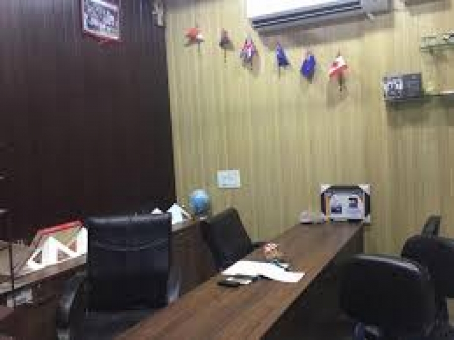 Charm immigration studio